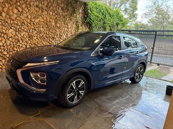 MITSUBISHI ECLIPSE CROSS 1.5 MIVEC TURBO GASOLINA HPE-S CVT MITSUBISHI ECLIPSE CROSS 1.5 MIVEC TURBO GASOLINA HPE-S CVT